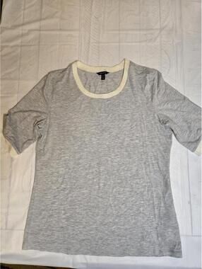 Nautica Light Gray Short Sleeve Shirt with Cream Trim Size L